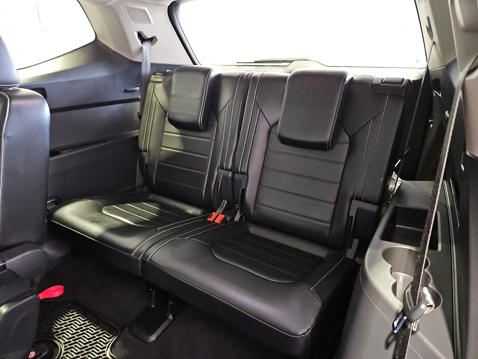 Certified 2022 Volkswagen Atlas SEL Premium image 11