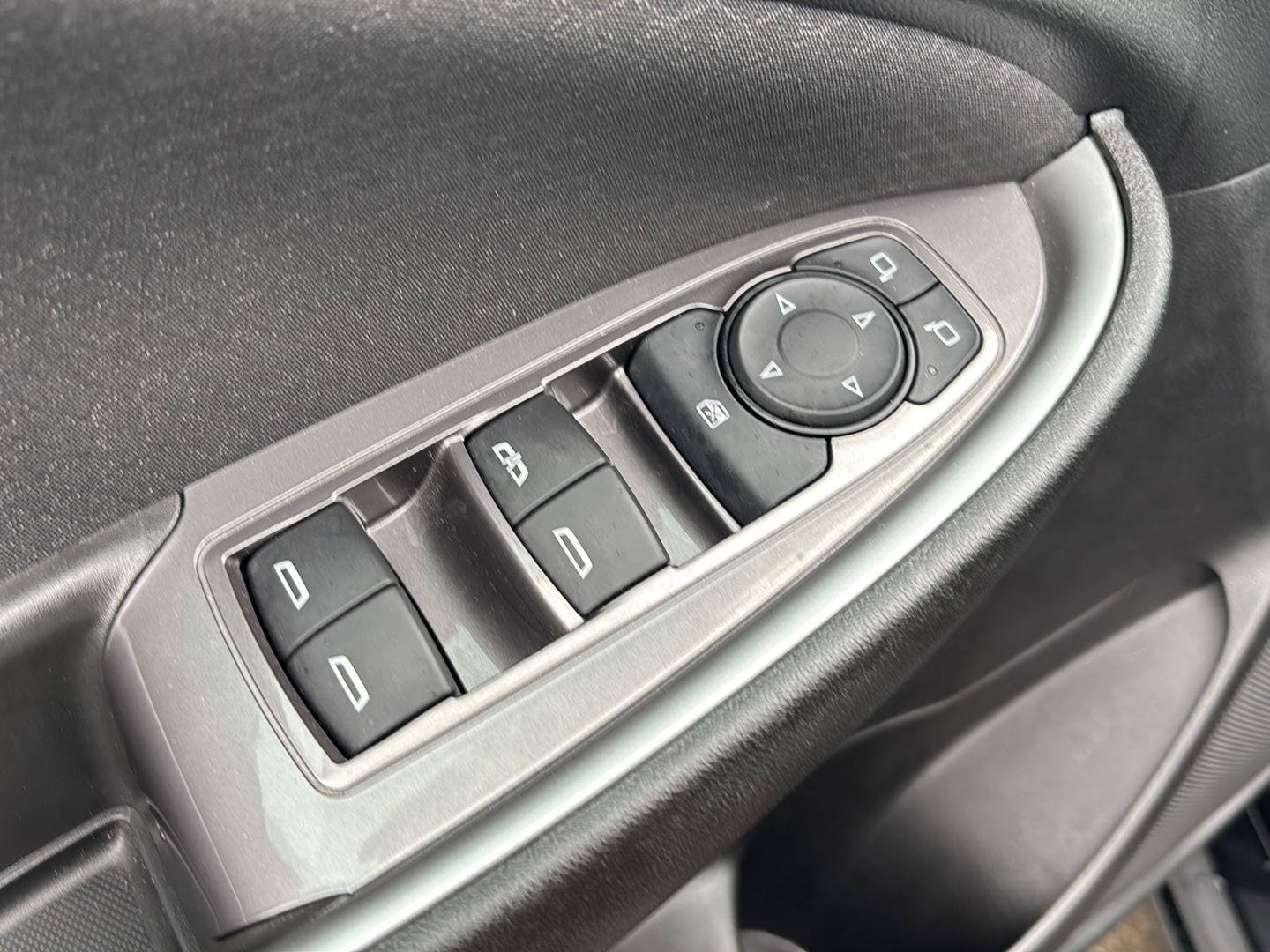 Used 2023 Chevrolet Malibu LT FWD image 16