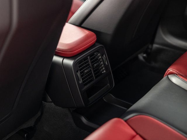 New 2025 Porsche Taycan 4S AWD/4WD image 29