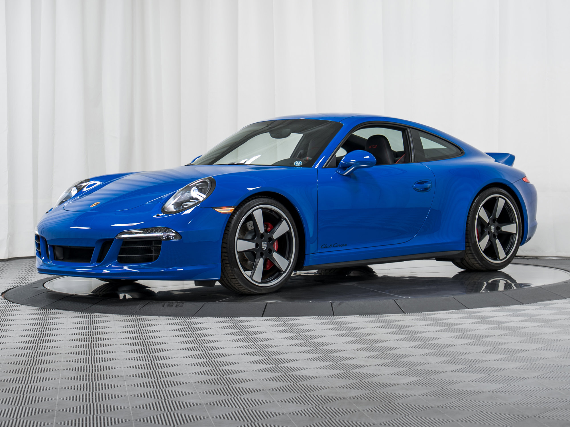 Certified 2016 Porsche 911 Carrera GTS image 40