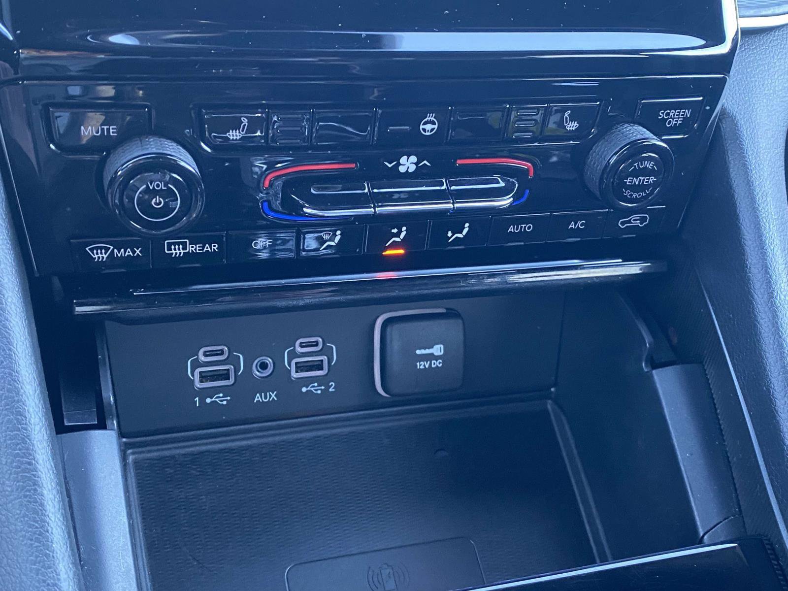 Certified 2024 Jeep Grand Cherokee Altitude image 8