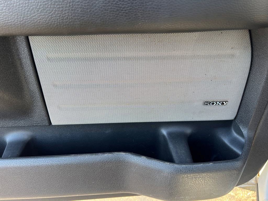 Used 2013 Ford F150 Platinum image 14