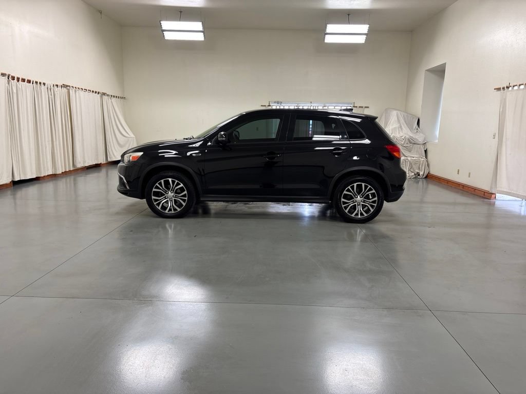 Used 2019 Mitsubishi Outlander Sport ES FWD image 5