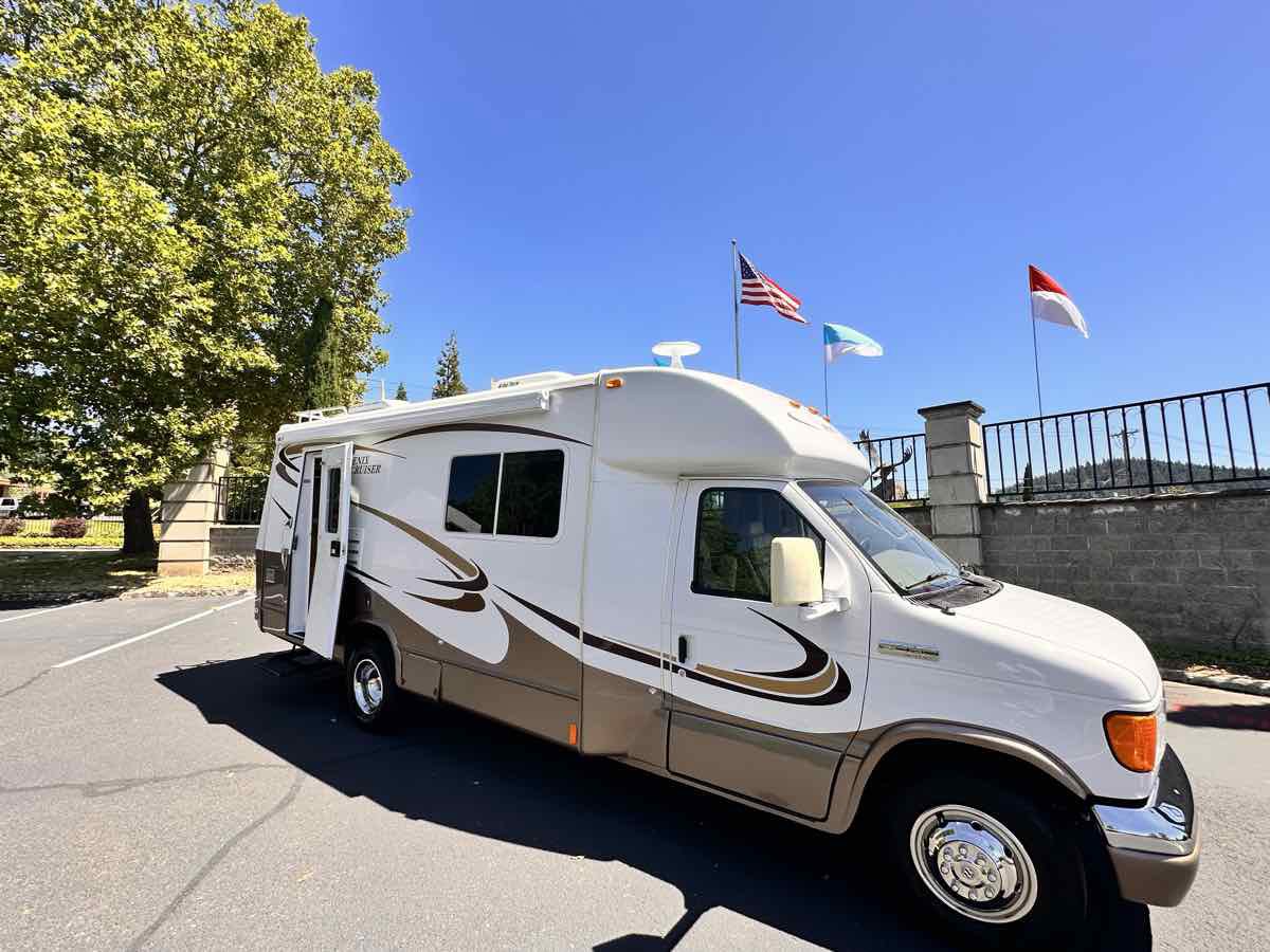 Used 2006 Ford E-450 and Econoline 450