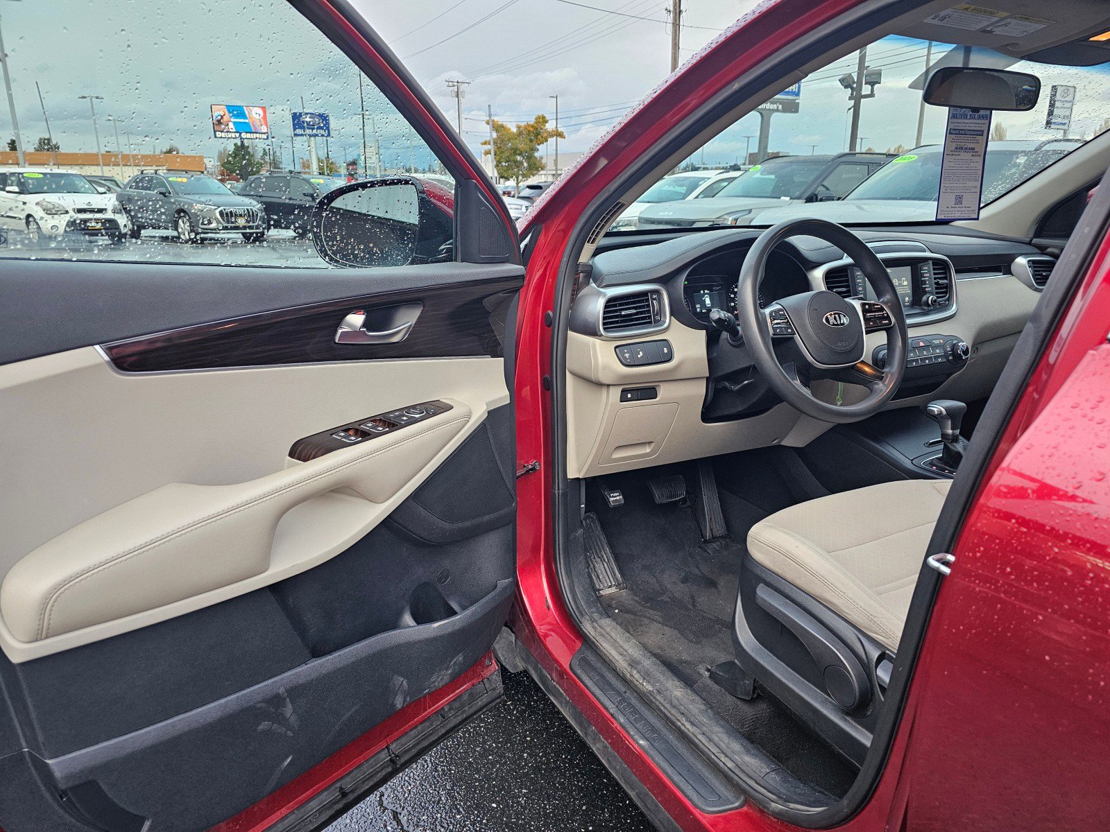 Used 2020 Kia Sorento LX image 24