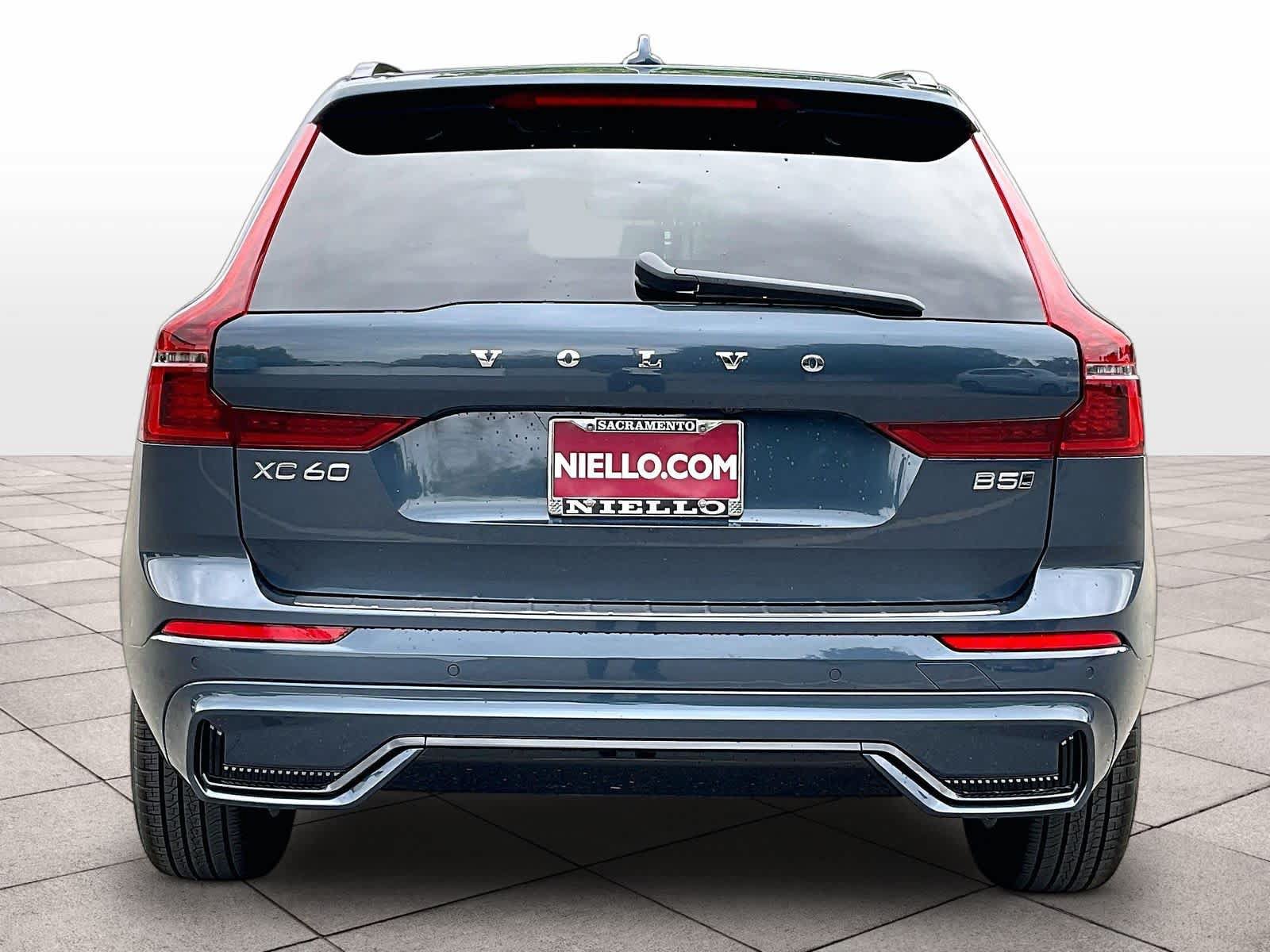 New 2027 Volvo XC60 B5 Core AWD/4WD image 6