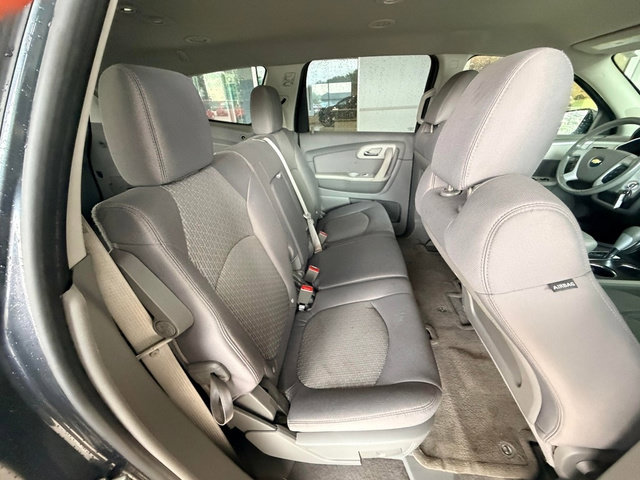 Used 2012 Chevrolet Traverse LS FWD image 22