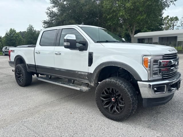Used 2019 Ford F250 Lariat w/ Lariat Ultimate Package AWD/4WD image 3