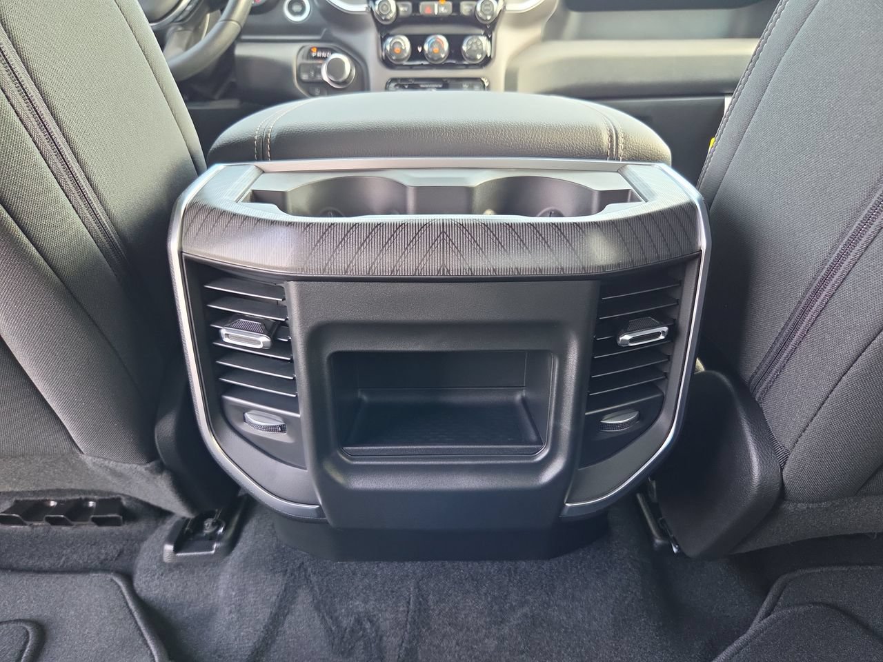 New 2026 RAM 1500 Express AWD/4WD image 15