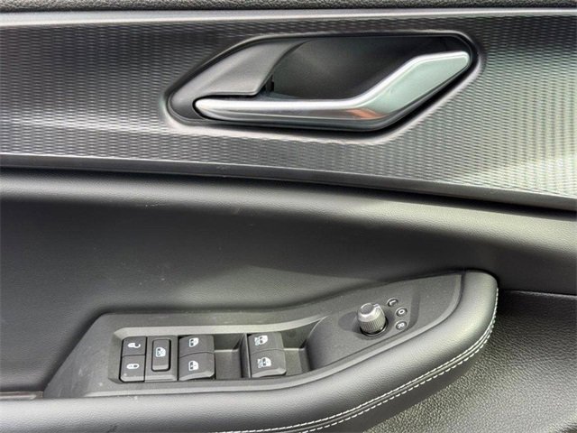 New 2025 Jeep Grand Cherokee L Altitude image 36