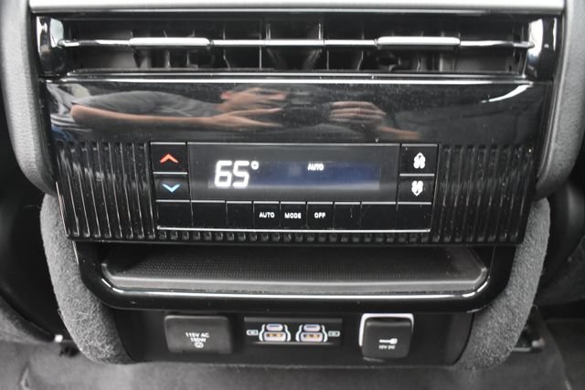Used 2024 Jeep Wagoneer Series II AWD/4WD image 41