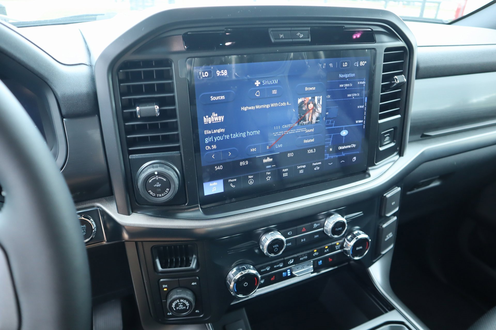 New 2025 Ford F150 Lariat w/ FX4 Off-Road Package image 5