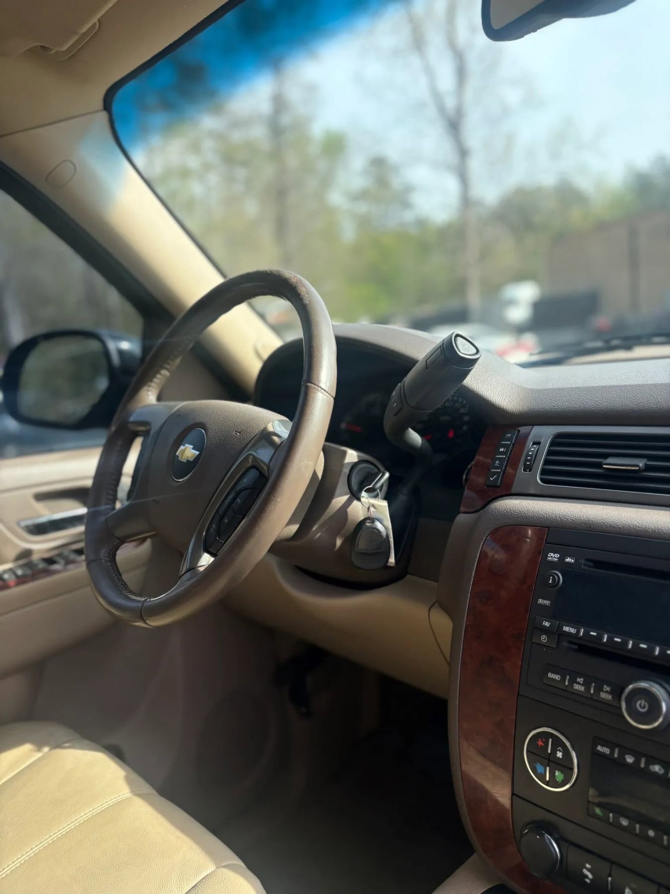 Used 2013 Chevrolet Tahoe LT w/ Luxury Package AWD/4WD image 37