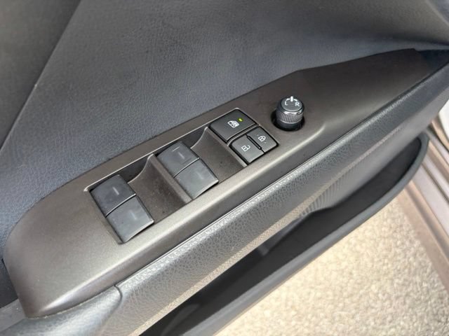 Used 2024 Toyota Camry SE FWD image 16
