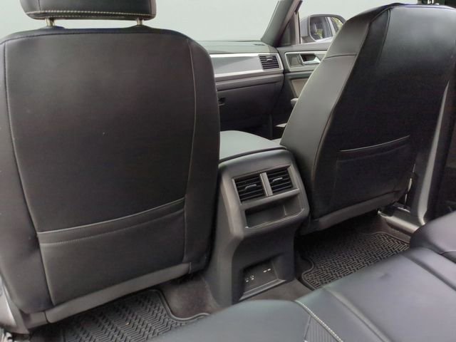 Used 2021 Volkswagen Atlas Cross Sport SE w/ Panoramic Sunroof Package AWD/4WD image 25