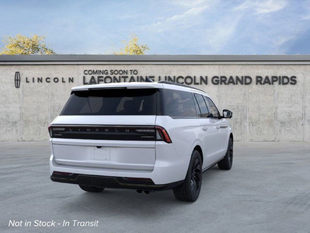 New 2026 Lincoln Navigator L Reserve w/ Jet Appearance Package AWD/4WD image 8