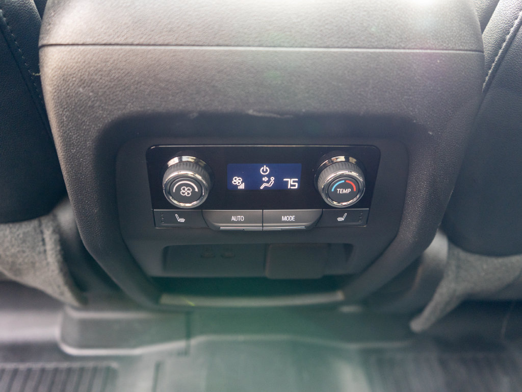 Used 2026 Chevrolet Traverse RS AWD/4WD image 16