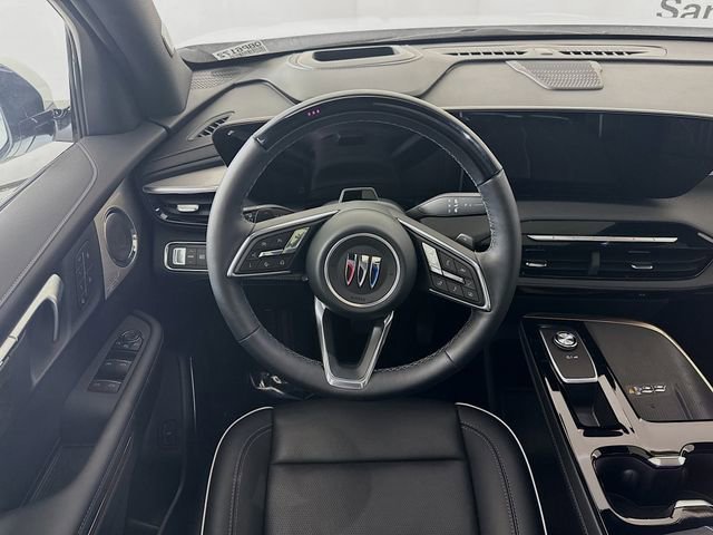 Used 2025 Buick Enclave Avenir w/ Super Cruise Package image 27