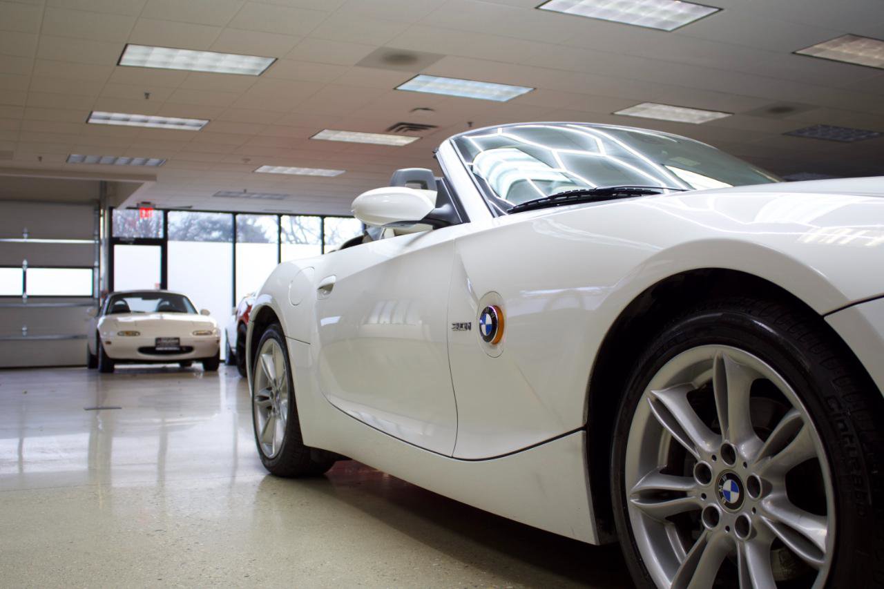 Used 2003 BMW Z4 3.0i image 23