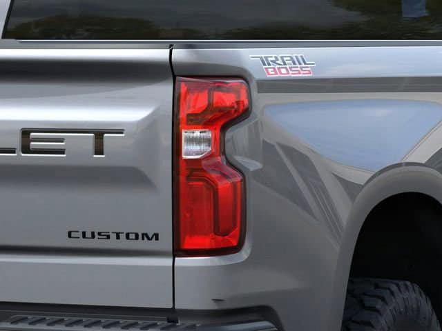 New 2026 Chevrolet Silverado 1500 Custom Trail Boss w/ LPO, Dark Essentials Package AWD/4WD image 11