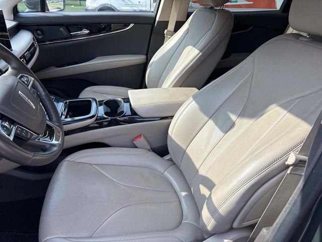 Used 2022 Lincoln Nautilus Reserve w/ Equipment Group 201A AWD/4WD image 11