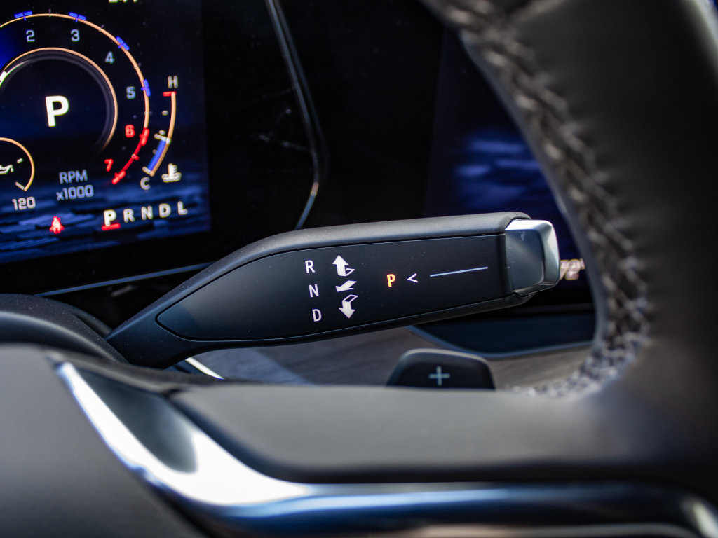 Used 2025 Chevrolet Suburban High Country image 34