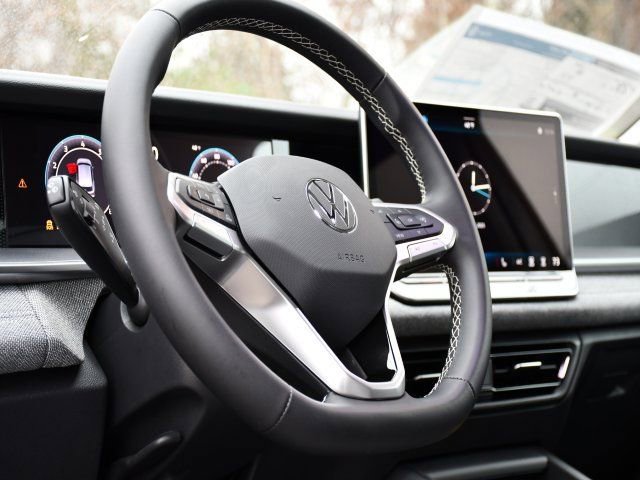 New 2026 Volkswagen Tiguan S image 11