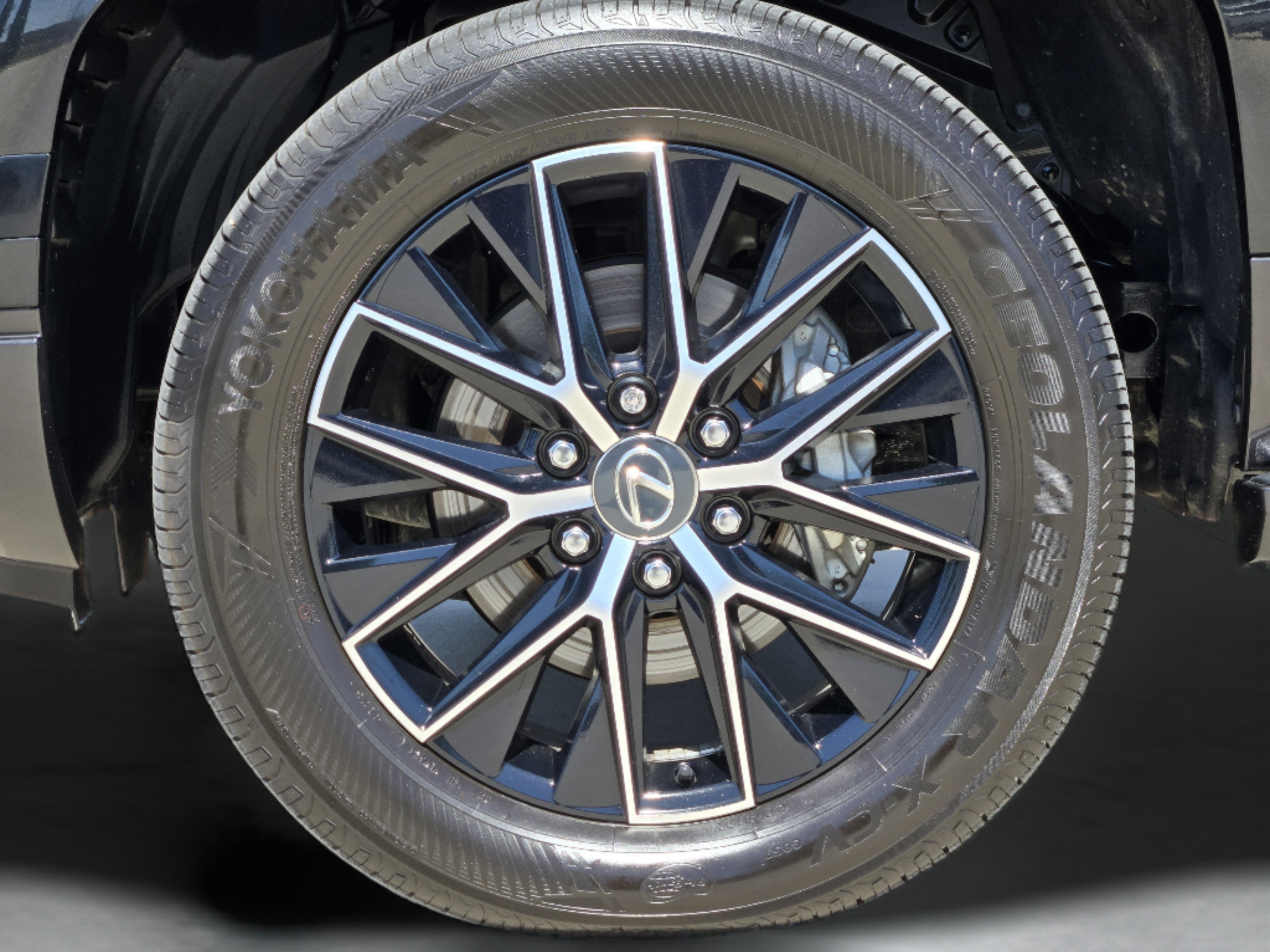 Used 2024 Lexus GX 550 w/ Accessory Package (Z1) AWD/4WD image 39