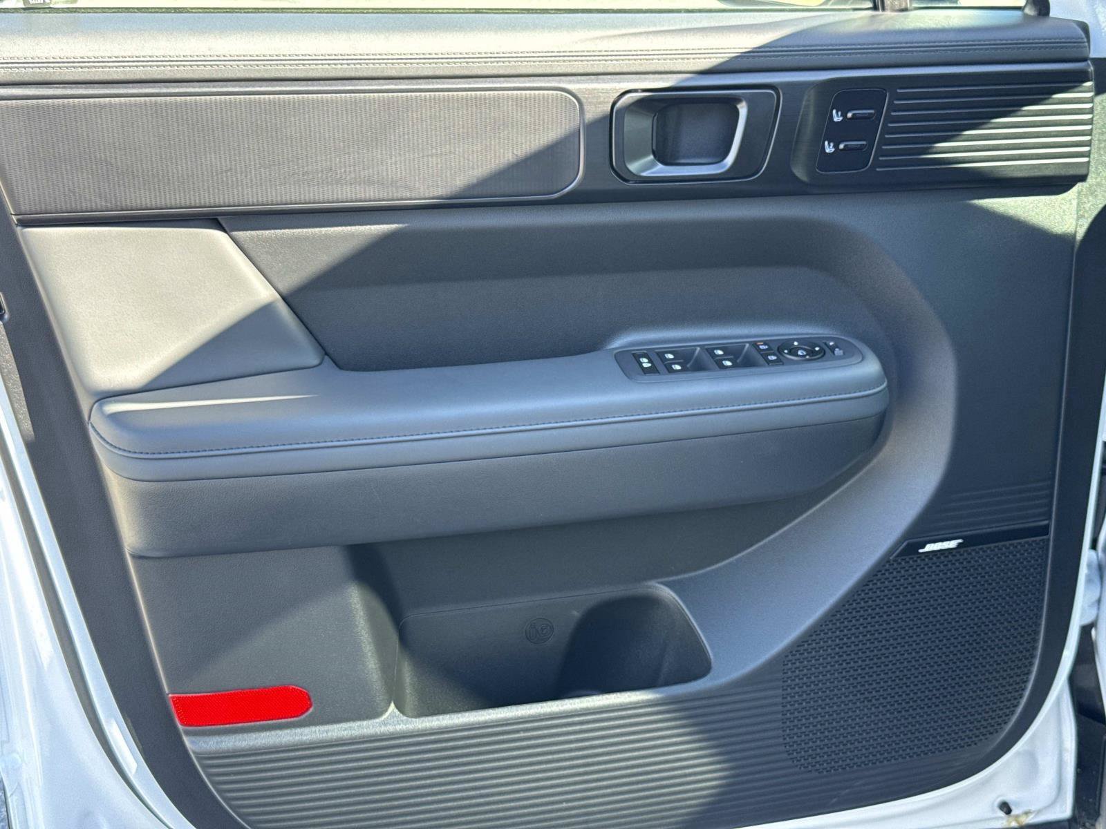Certified 2025 Hyundai Santa Fe Calligraphy AWD/4WD image 18