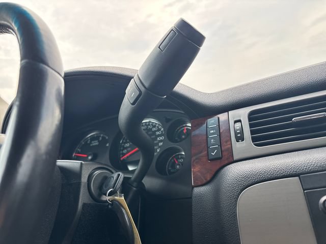 Used 2013 GMC Sierra 2500 SLT w/ SLT Convenience Package AWD/4WD image 21