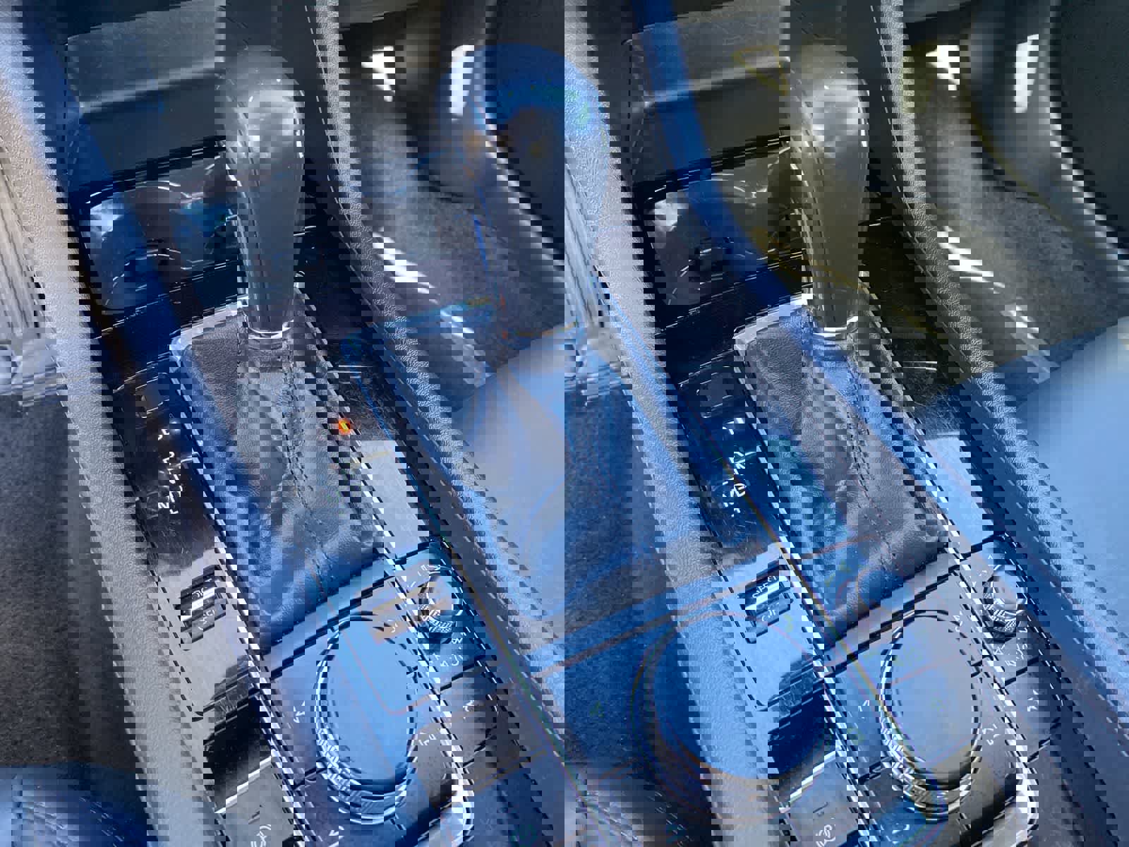 Used 2024 MAZDA MAZDA3 s image 28