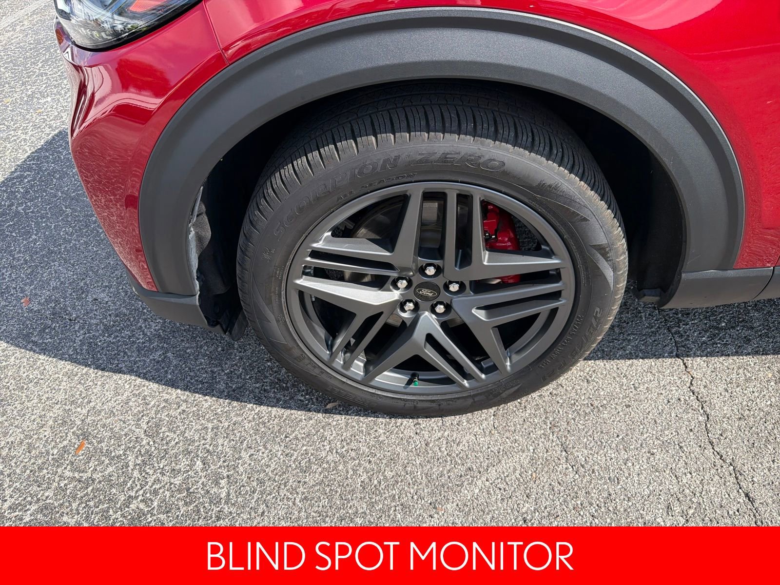 Used 2025 Ford Explorer ST-Line w/ Premium Package image 11