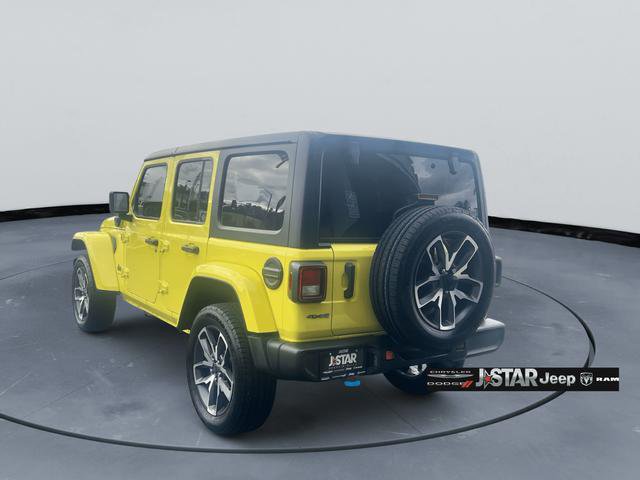 Used 2024 Jeep Wrangler Unlimited AWD/4WD image 5