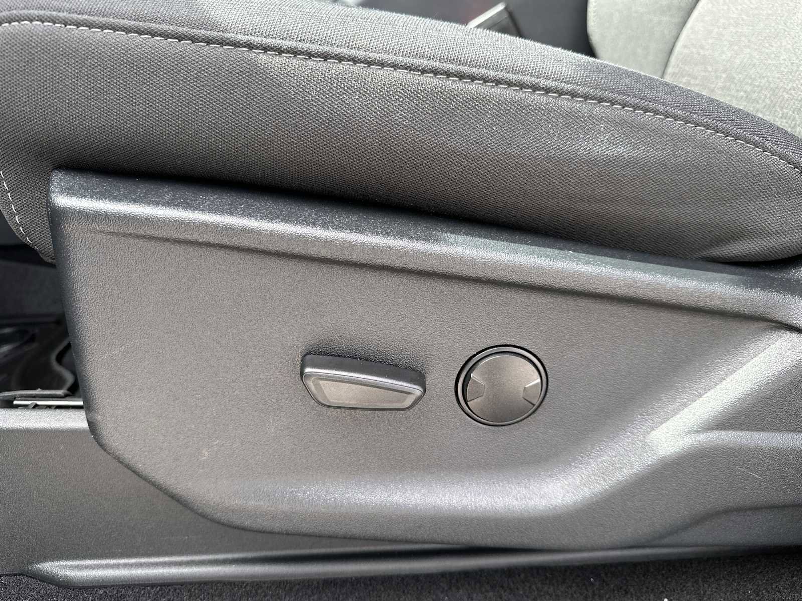 Used 2025 Ford F150 XLT w/ Equipment Group 301A Standard image 12