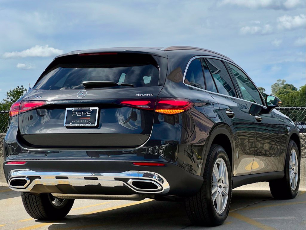 Certified 2026 Mercedes-Benz GLC 300 4MATIC image 6