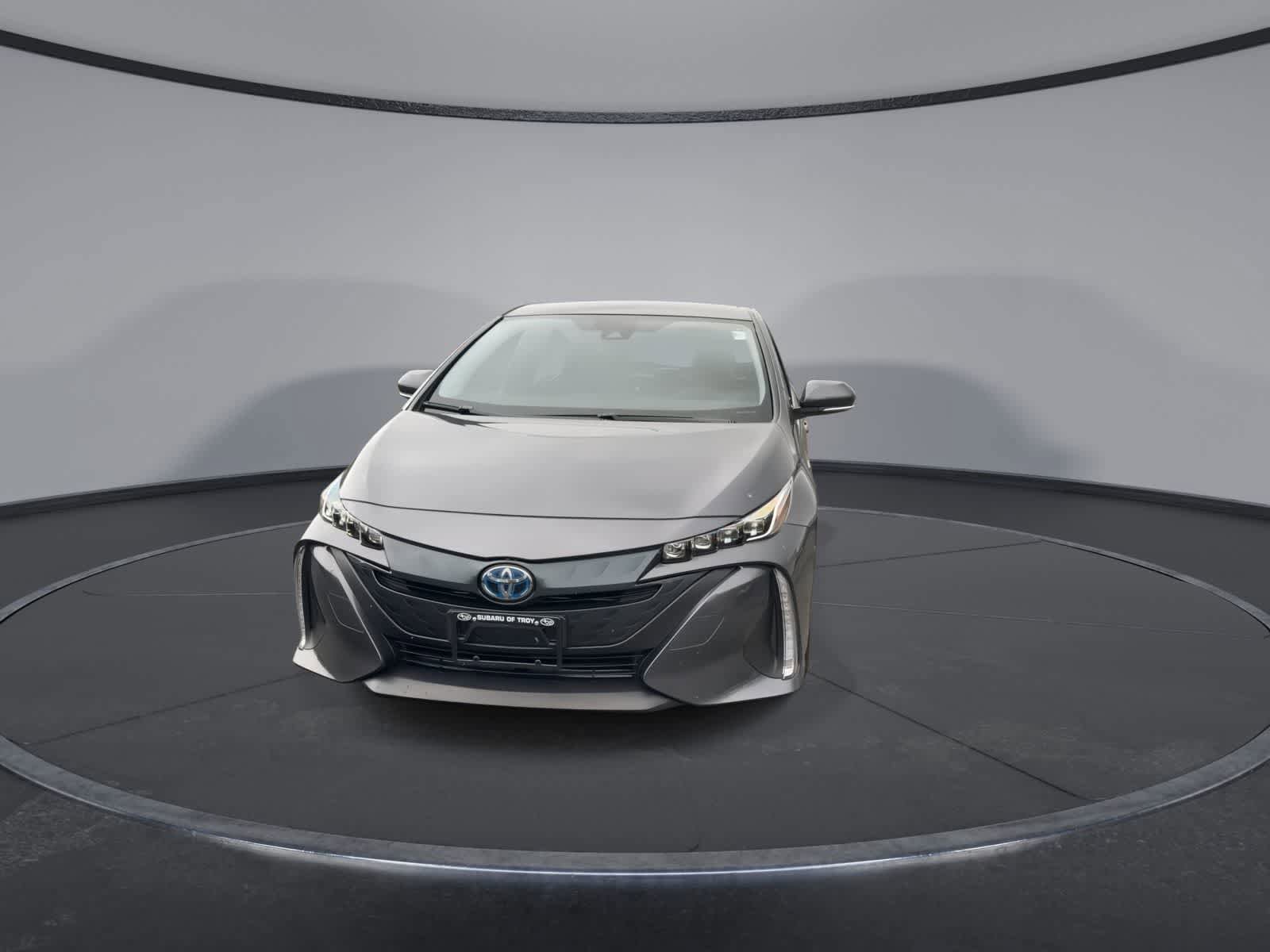 Used 2022 Toyota Prius Prime XLE FWD image 3