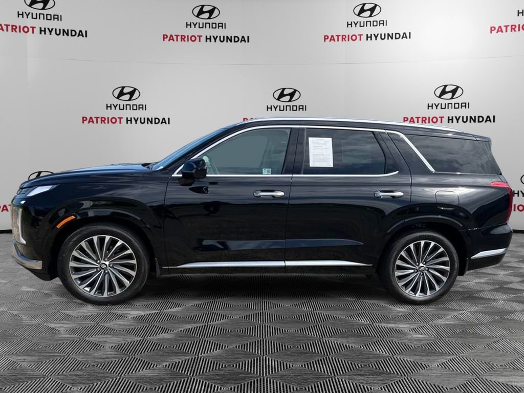 Used 2024 Hyundai Palisade Calligraphy image 4