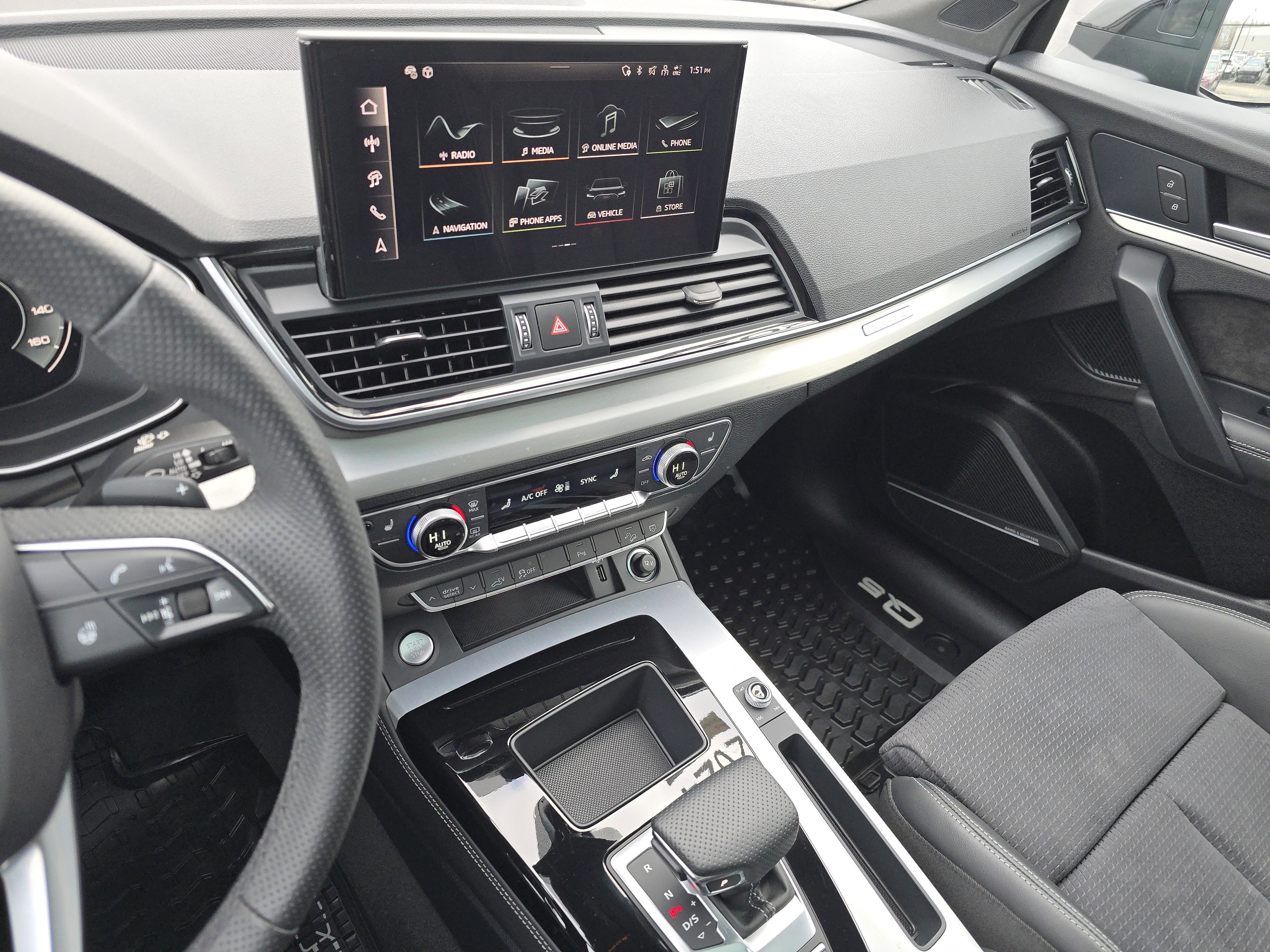 Certified 2024 Audi Q5 e Premium Plus w/ Premium Plus Package image 25