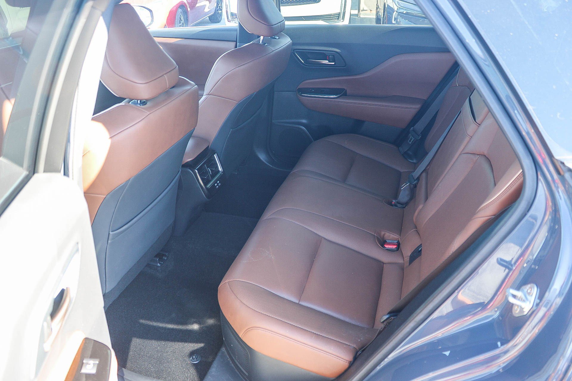 Used 2025 Toyota Crown Signia AWD/4WD image 19