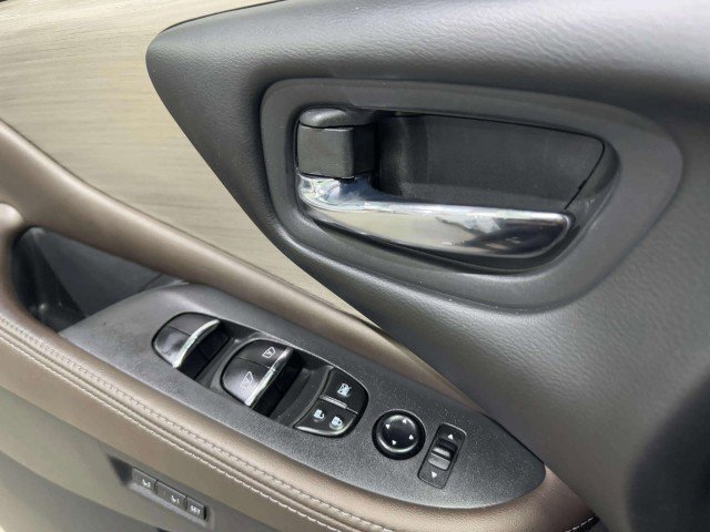 Used 2017 Nissan Murano Platinum image 14