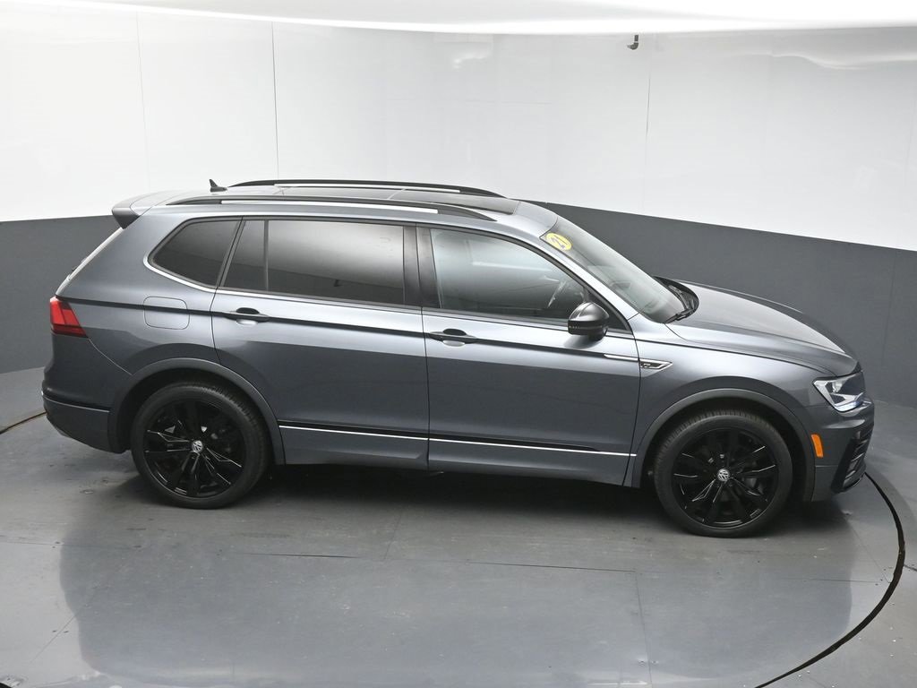 Used 2021 Volkswagen Tiguan SE R-Line image 49