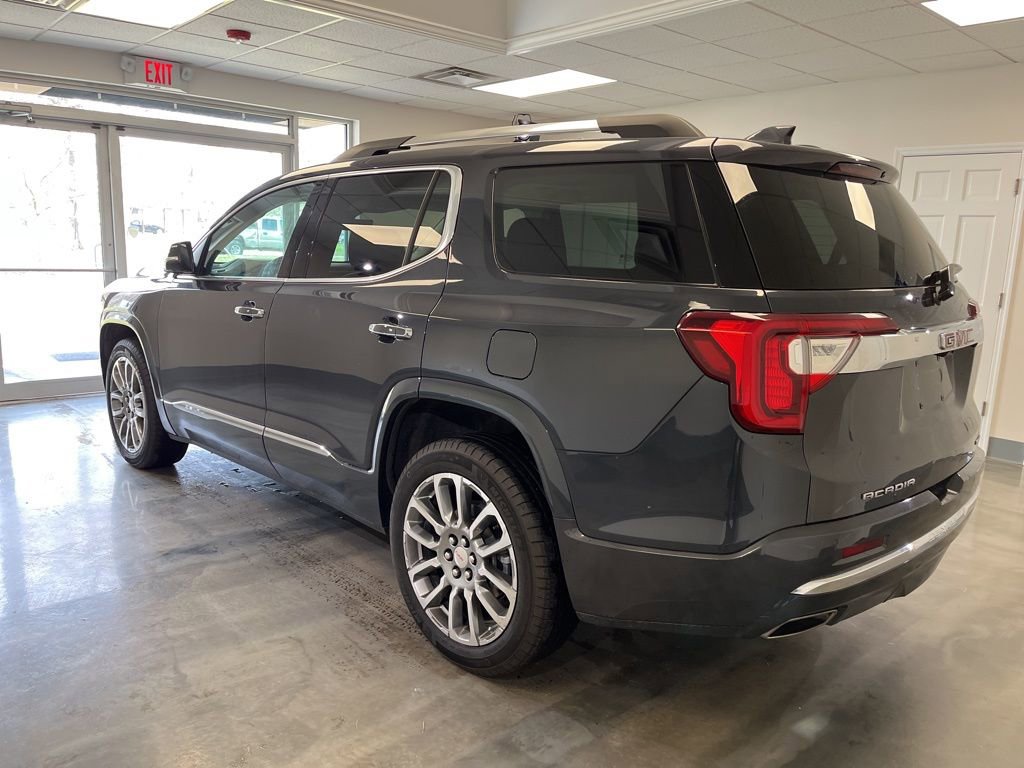 Used 2023 GMC Acadia Denali w/ Denali Ultimate Package image 3