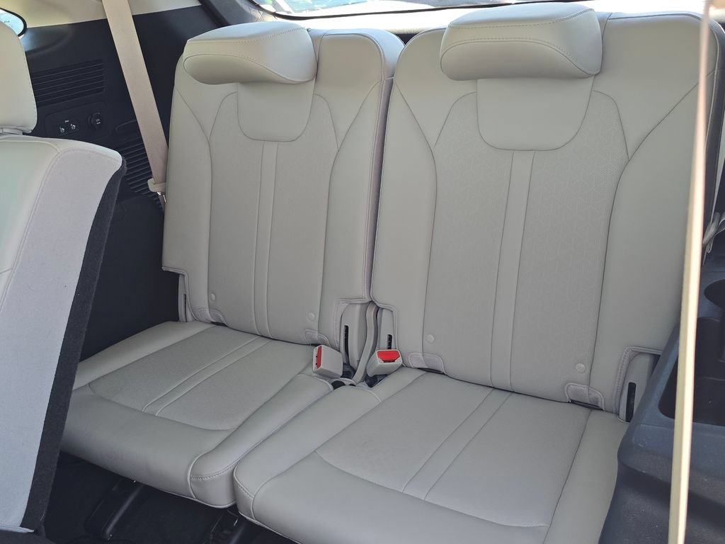 Certified 2023 Kia Sorento S w/ Panoramic Sunroof Package AWD/4WD image 10