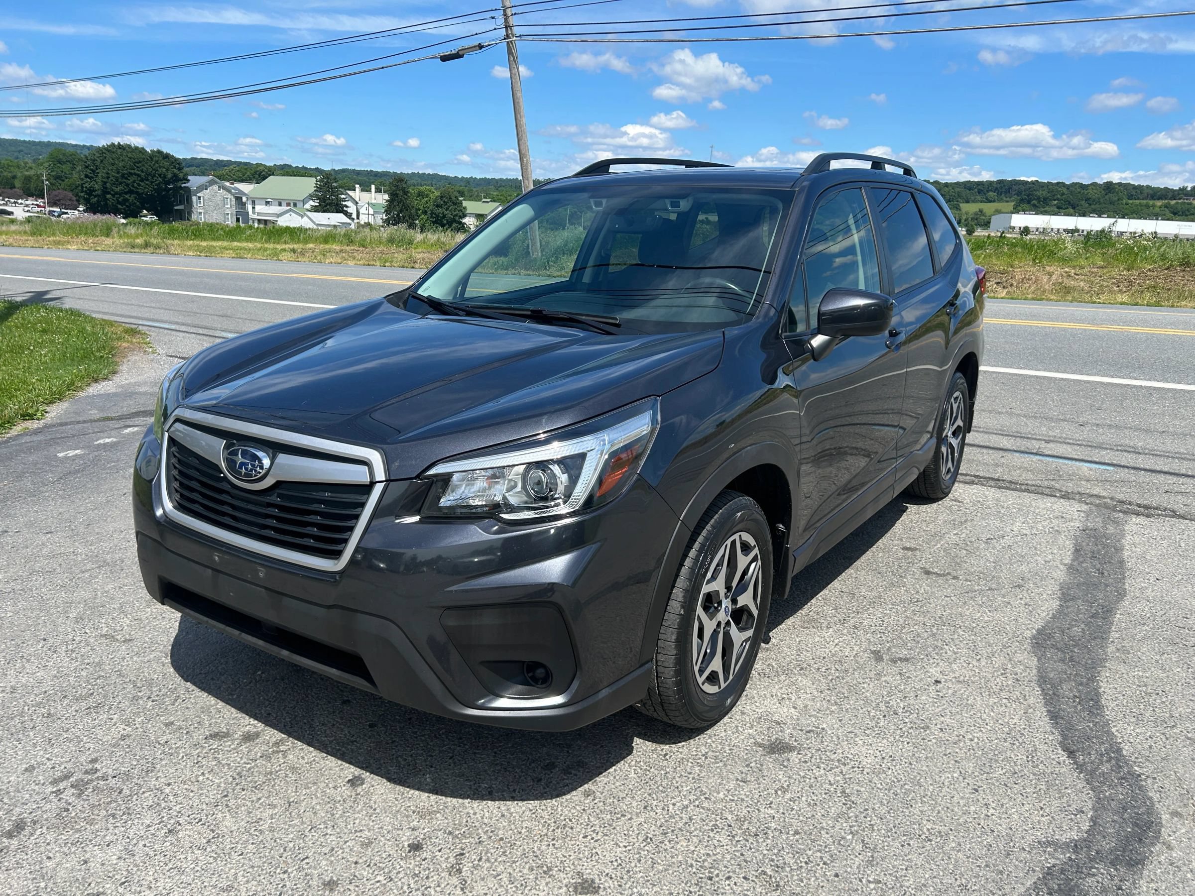 Used 2019 Subaru Forester Premium w/ All-Weather Package AWD/4WD image 5