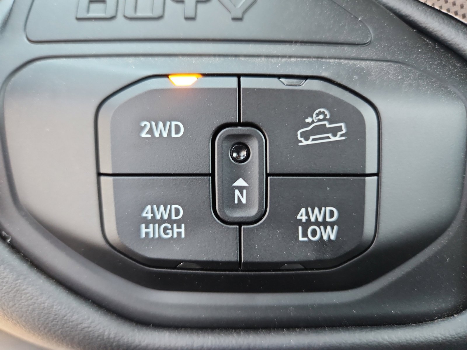 New 2025 RAM 2500 Limited AWD/4WD image 32