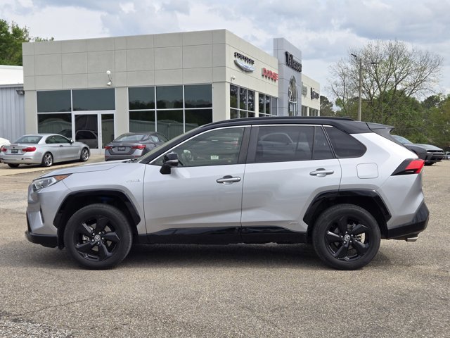 Used 2020 Toyota RAV4 XSE w/ XSE Grade Weather Package AWD/4WD image 12