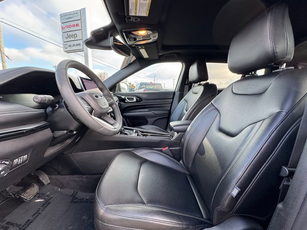 Used 2024 Jeep Compass Limited w/ High Altitude Package image 15