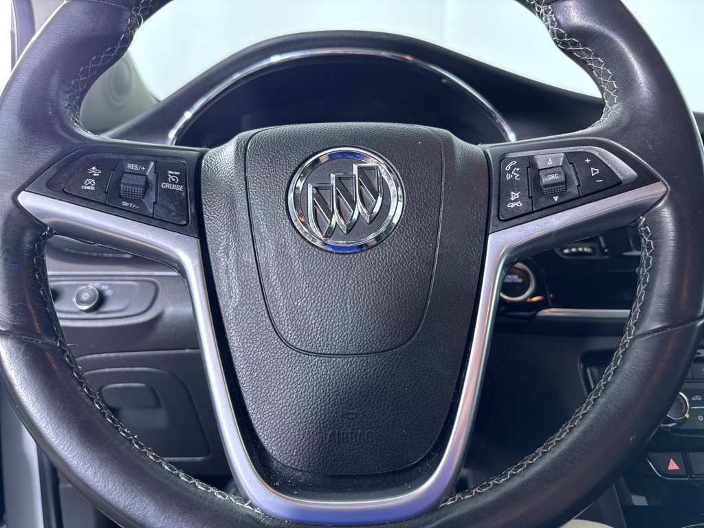 Used 2021 Buick Encore Preferred w/ Safety Package II image 19