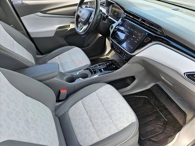 Used 2023 Chevrolet Bolt EUV Premier w/ Super Cruise Package image 18