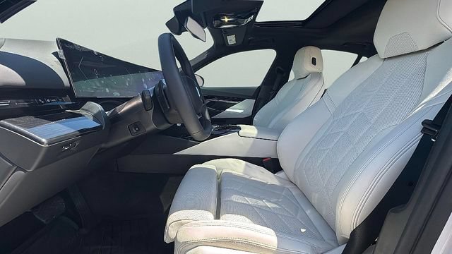 Certified 2025 BMW 530i xDrive AWD/4WD image 13